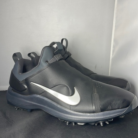 nike golf shoes brooks koepka